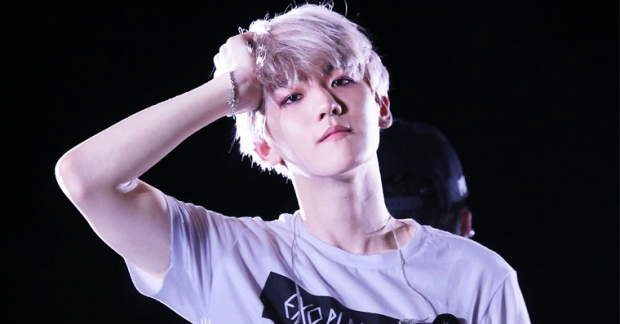 Baekhyun (EXO) bị chỉ trích vì công bố số điện thoại của sasaeng fan phá rối khi đang livestream trên Instagram