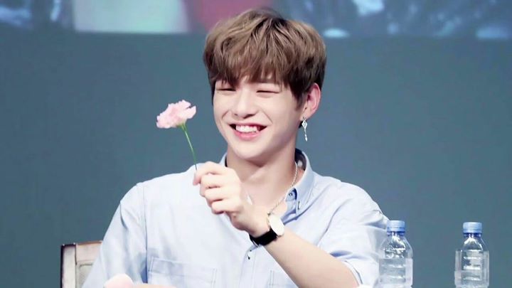 Pann: Kang Daniel đã ra mắt từ hai năm trước rồi