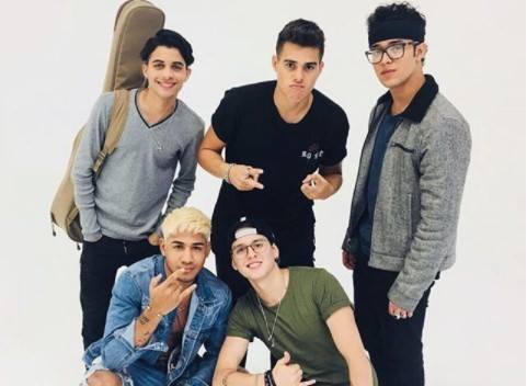 Bài báo: CNCO "Chúng tôi không thích việc bị so sánh với BTS"... thậm chí còn có bình luận phân biệt chủng tộc?