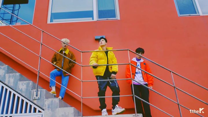 TREI - boygroup đàn em EXID chính thức debut với MV “GRAVITY” 