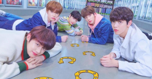 TXT tung bộ ảnh concept đáng yêu "đốn tim" fan, đếm ngược tới ngày debut gần kề 