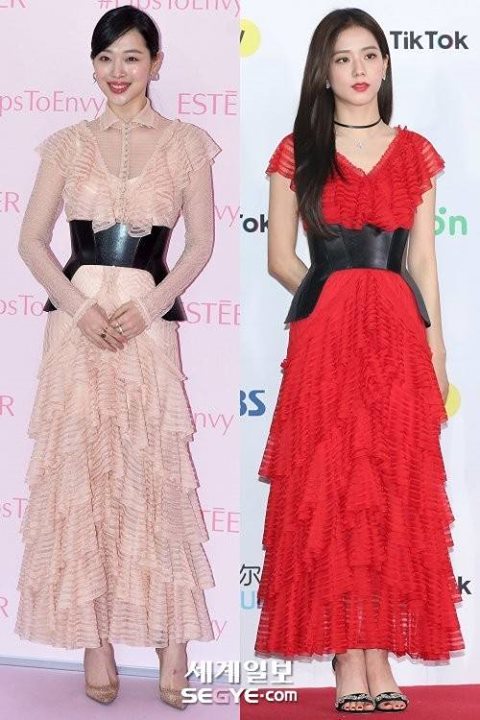 Bài báo: Sulli vs Jisoo, cùng một mẫu áo corset, vẻ đẹp sexy khác biệt