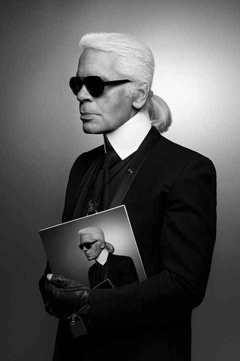 theqoo: Karl Lagerfeld qua đời