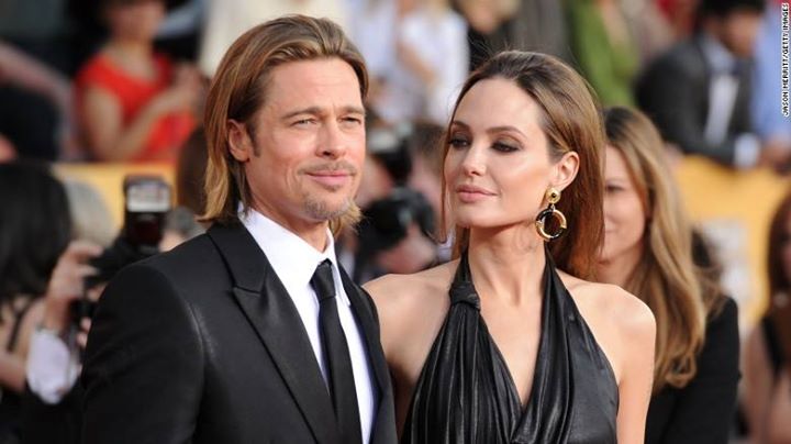 *Đá sân US: Angelina Jolie chính thức đệ đơn ly hôn với Brad Pitt, đặt dấu chấm hết cho mối tình 'quyền lực' nhất Hollywood hơn 1 thập kỷ qua. 