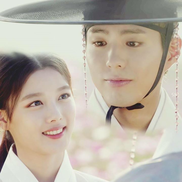 News: Gia đình Kim Yoo Jung tò mò về tình cảm thật sự cô dành cho Park Bo Gum