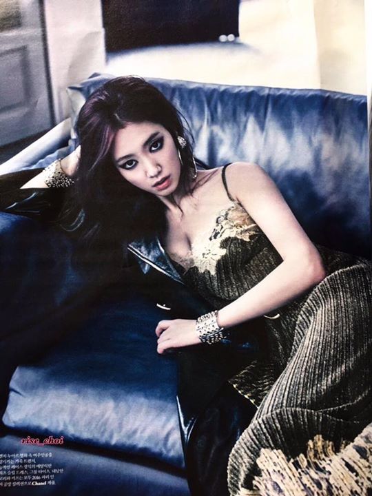 Park Shin Hye trên tạp chí W tháng 5