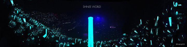 Instiz: Dấy tranh cãi về màu light stick của SHINee và light stick chưa chính thức (được dùng để cổ vũ trong showcase) của TWICE