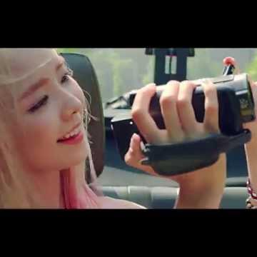 STELLAR comeback với MV mới: "CRYING" 