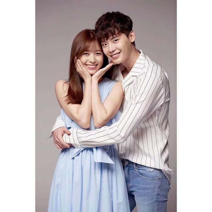 News: Cặp đôi "W" hứa hẹn sẽ có nhiều cảnh hôn trong phim. Lee Jong Suk thổ lộ về YG Entertainment