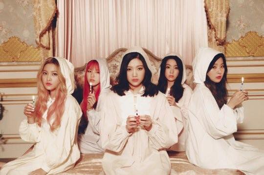 Bài báo: '4 cúp' Red Velvet, "Chúng tôi tự hào khi màu sắc âm nhạc của mình được đón nhận"