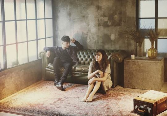 Bài báo: Tiffany x Simon D, lời mời chia tay tại 'Heartbreak Hotel'