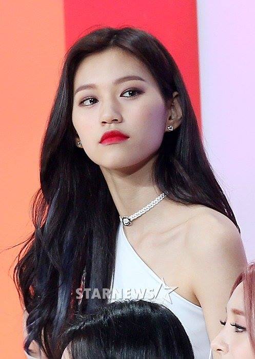 Bài báo: Kim Doyeon 'môi đỏ tiểu Jun Ji Hyun'