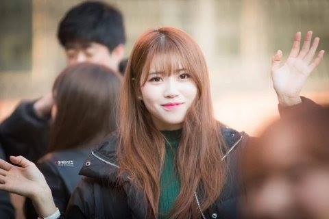 Pann: Mijoo ngây thơ của Lovelyz  