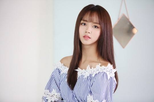 Ilgan Sports - Naver: [Độc quyền] Kim So Hyun xuất hiện trong Goblin của đài tvN, "nhân vật chủ chốt" 