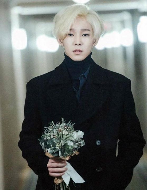 Instiz: Mốt thời trang khiến nam giới trở n&ecirc;n sexy hơn nhờ tạo sự đồng điệu  