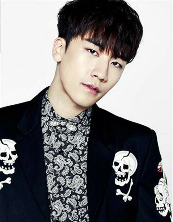 Pann: Sự thật về tai nạn xe hơi của Seungri