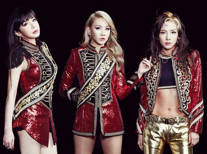 Sports News đưa tin 2NE1 gồm Dara, CL và Park Bom đã bí mật đi quay MV tại nước ngoài vào ngày 3/1. Tái hợp hay một món quà dành cho fans?