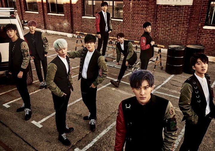 SF9 cũng hoà chung làn sóng comeback với mini album đầu tay "BURNING SENSATION" cùng ca khúc chủ đề "ROAR" phát hành ngày 6/2