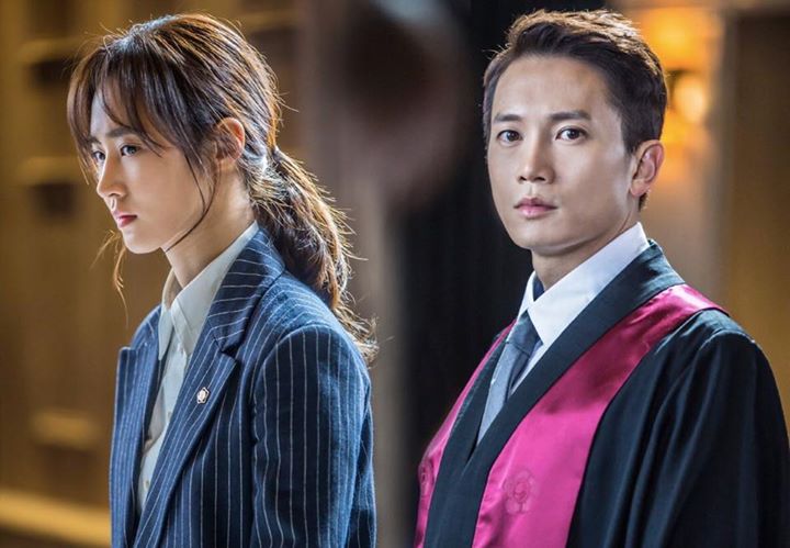 Drama SBS "Defendant" khởi động với rating 3 tập đầu đạt 14.5 → 14.9 → 12.8%. Hiện đang nắm giữ vị trí số 1 khung giờ so với MBC "Rebel Hong Gil Dong" và KBS "Hwarang"