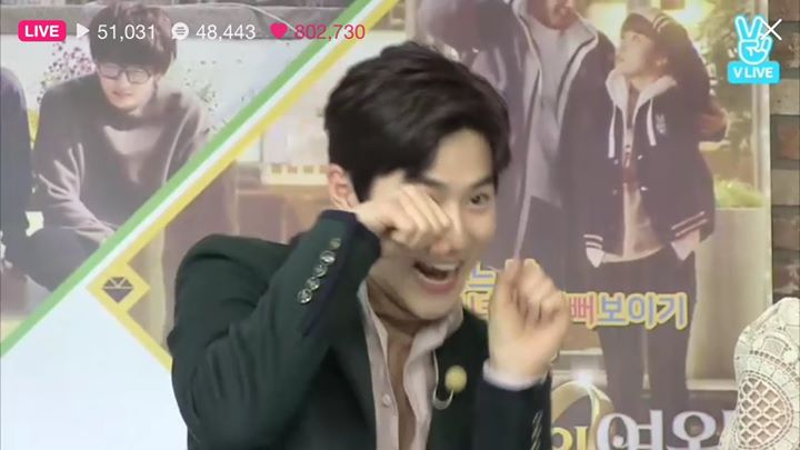 [CAP] 170118 Suho at " Star of the universe" press conference