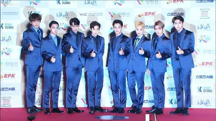 [CAP] 170119 EXO AT SMA'S RED CARPET