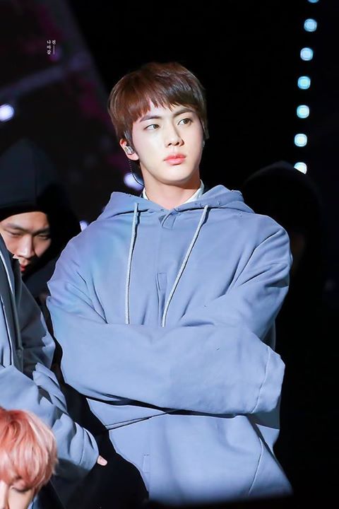 [Instiz] BTS Jin là idol tiếp theo thử nghiệm xu hướng mái trên lông mày