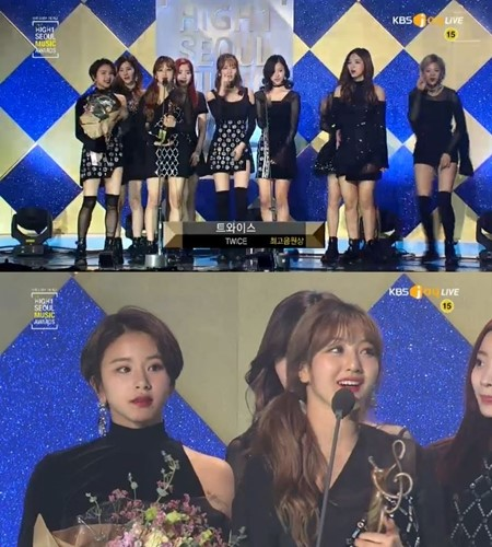 Bài báo: Twice thắng giải Best Digital Award '3 cúp'