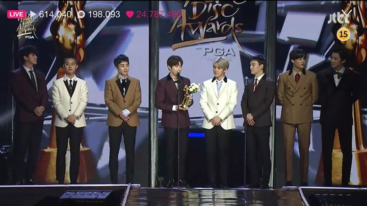 EXO thắng giải Genie Music Popularity Award tại Golden Disc Awards lần thứ 32