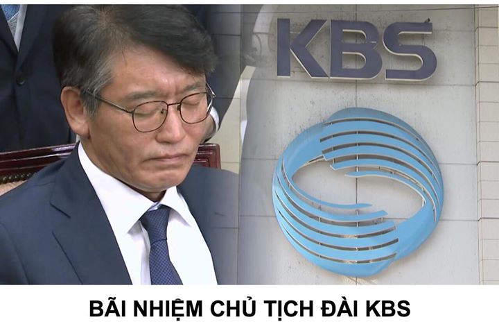 Tổng thống Hàn Quốc Moon Jae In đã kí quyết định cách chức chủ tịch KBS Ko Dae Young sau 141 ngày đình công. Ông Ko bị cáo buộc lạm dụng quyền hạn để chèn ép và loại bỏ nhân viên cùng các chương trình mà mình không thích, can thiệp vào các tin tức có lợi 