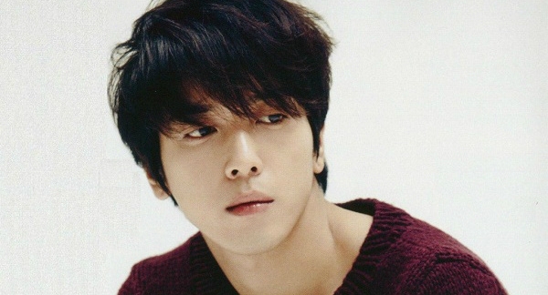 Jung Yong Hwa: Từ mỹ nam 'vạn người mê' đến 'kẻ tội đồ' bị quay lưng