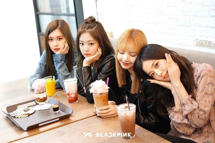 Pann: Jennie và Jisoo quan tâm đến Lisa và Rose một chút được không?