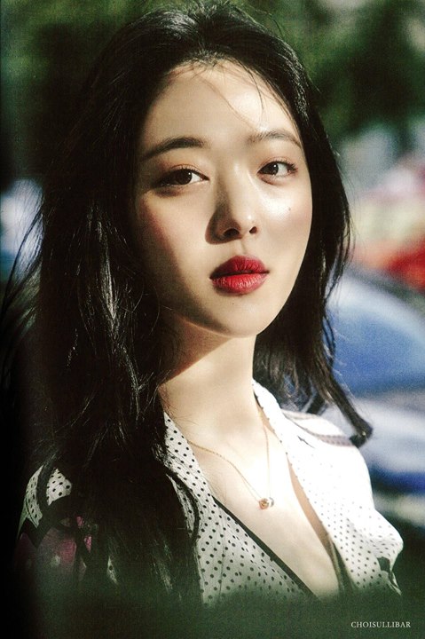 Sulli ra mắt sách ảnh “Love Myself”