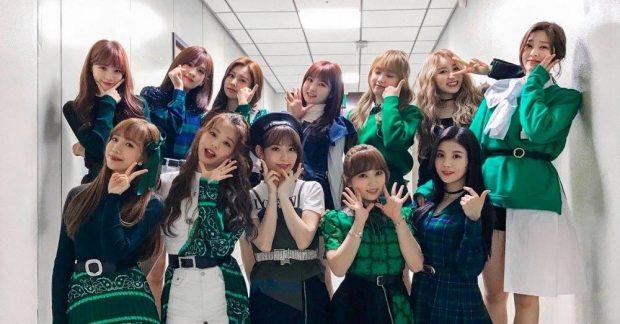 IZONE lập kỷ lục về doanh số bán album debut với  "COLOR*IZ" 