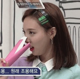 Instiz: TWICE Nayeon bị ám ảnh vì việc camera quay góc nghiêng của mình