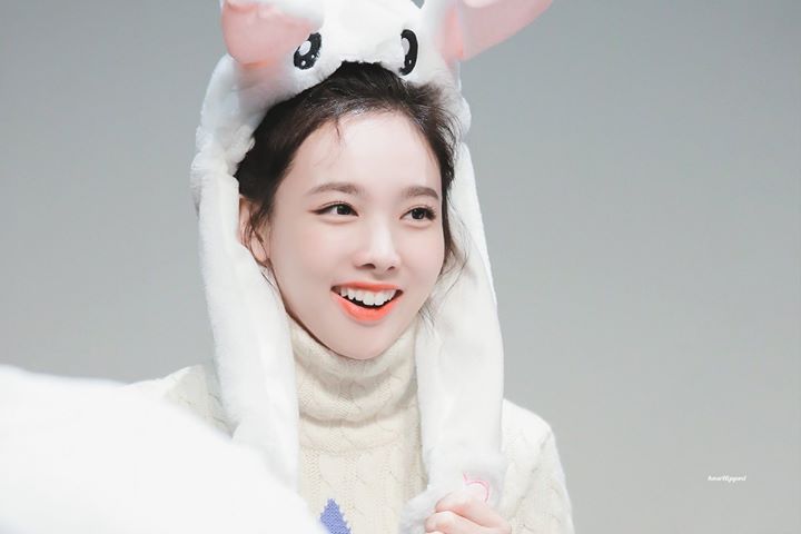 Pann: Nayeon điên rồi