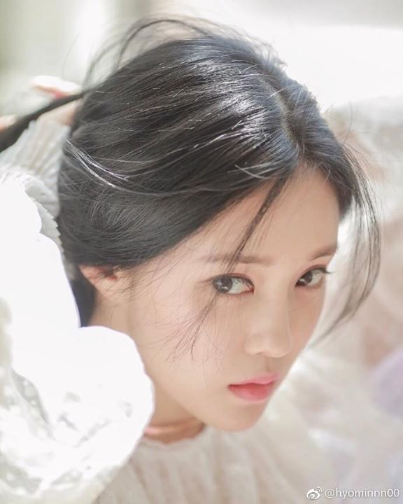 Tổng hợp chọn lọc ảnh l&ecirc;n Giải tr&iacute; Naver (4/7).