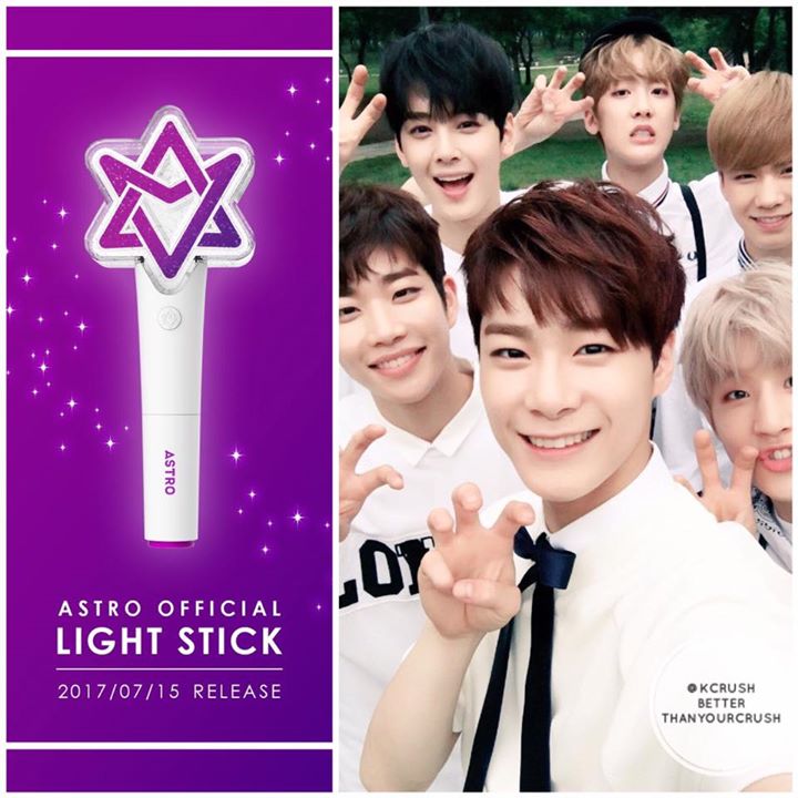ASTRO ra mắt lightstick ch&iacute;nh thức m&agrave;u hồng mận-t&iacute;m v&agrave; b&ecirc;n trong c&oacute; hệ thống điều khiển wifi để đồng bộ tất cả lightstick tại c&aacute;c buổi concert. Ngo&agrave;i ra n&oacute; c&ograve;n c&oacute; t&aacute;c dụng như một mood light - khi cắm v&agrave;o gi&aacute; v&agrave; đậy case ri&ecirc;ng l&ecirc;n sẽ tạo n&ecirc;n một căn ph&ograve;ng