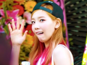 10 khoảnh khắc chứng minh Taeyeon là nữ hoàng ngốc nghếch dễ thương của K-pop