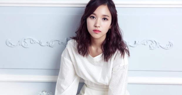 Mina (TWICE) - Nàng công chúa ngoài đời thực khiến fan mê mẩn