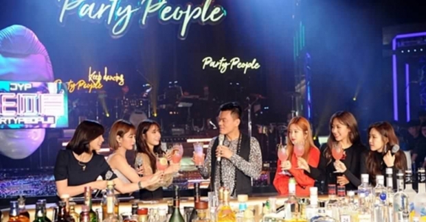 Apink hứa hẹn bùng nổ trong màn xuất hiện sắp trên “Party People”