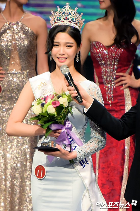 B&agrave;i b&aacute;o: "Hoa hậu H&agrave;n Quốc" Seo Jae Won "rơi nước mắt trong khi ph&aacute;t biểu nhận giải"