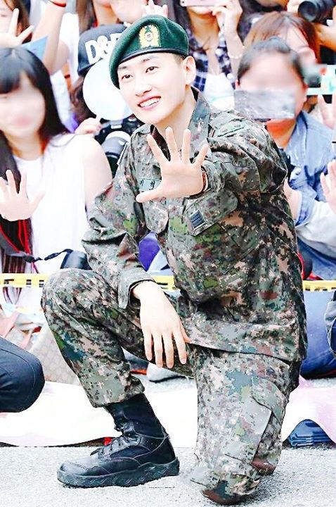 Instiz: Eunhyuk có vẻ buồn vì fan 