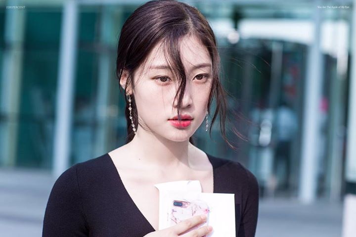 Pann: Sự khác biệt của Jung Chaeyeon khi đi đóng phim vs ở ngoài đời