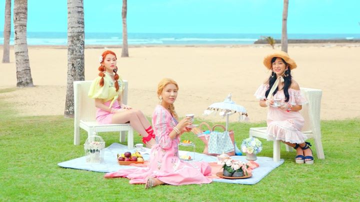 gugudan SEMINA ra mắt MV đầu tiên của nhóm 3 người “JEALOUS” 