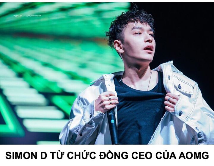 Trong ca khúc “Me No Jay Park” vừa phát hành, SimonD so sánh mình với Jay Park - đồng giám đốc điều hành AOMG và tỏ ý mình không xứng với chức vụ này. Đồng thời bày tỏ nỗi buồn khi không có nhiều bài hit như Loco và Gray. Sau đó AOMG chính thức xác nhận S