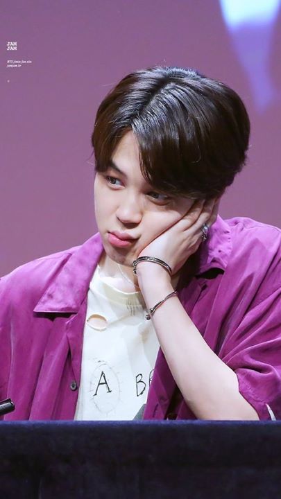 Pann: Những cử chỉ nhỏ nhặt gây xao xuyến của Jimin