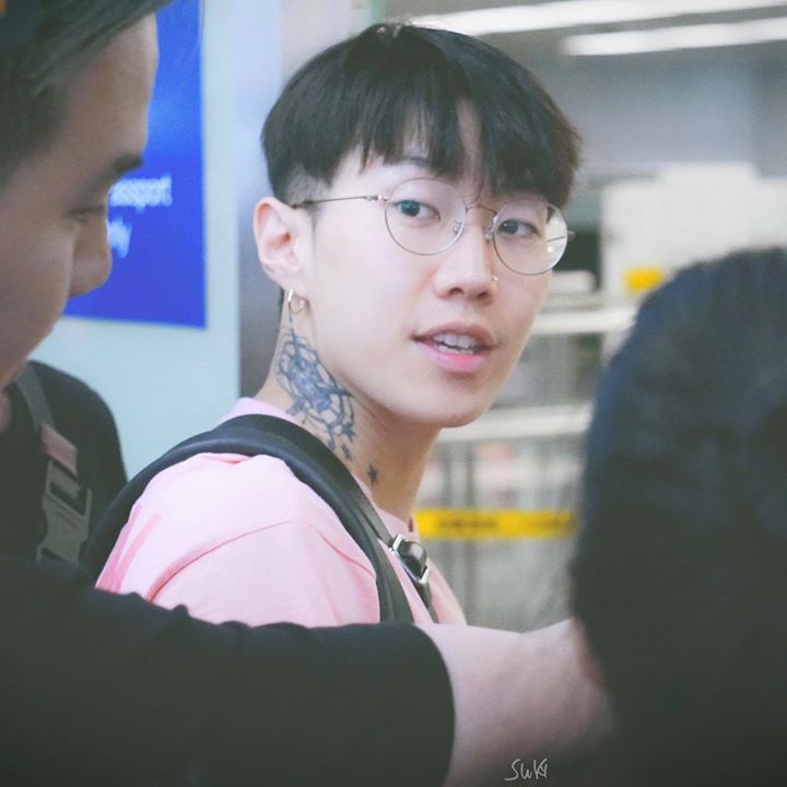 “Chú bé” Jay Park gây sốt khi để mái