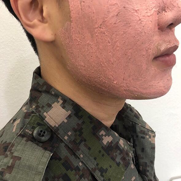 Nhập ngũ cũng phải đẹp: mặt nạ thanh long Half Moon Eyes - lựa chọn số 1 của các anh lính Hàn trong công cuộc se khít lỗ chân lông, giảm dầu giảm mụn