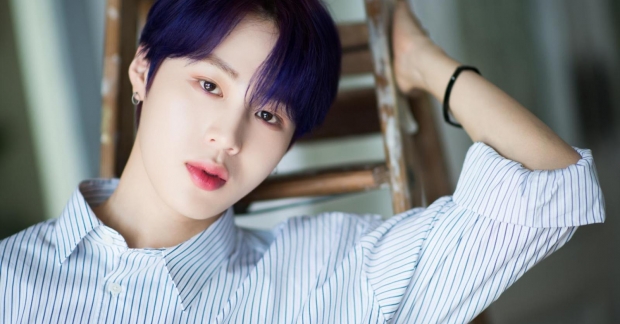 "Chàng Mây" Ha Sungwoon vừa tái xuất đã đoạt cúp No.1 trên The Show