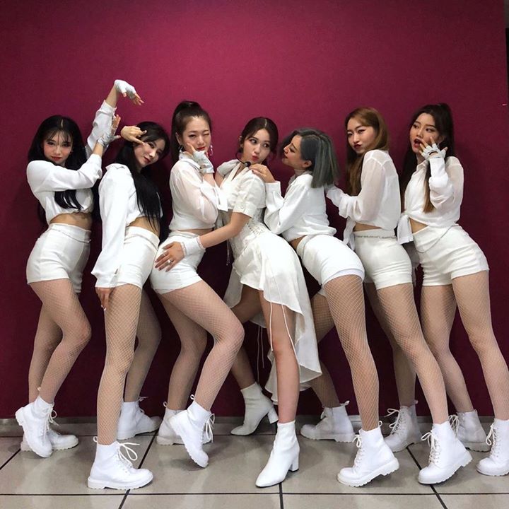 Pann: Các thím nghĩ gì về back dancer của Jeon Somi?